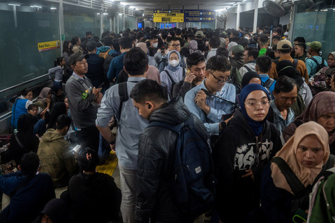 KAI Tambah 11 Gardu Traksi, KRL 12 Gerbong Siap Meluncur ke Rangkasbitung