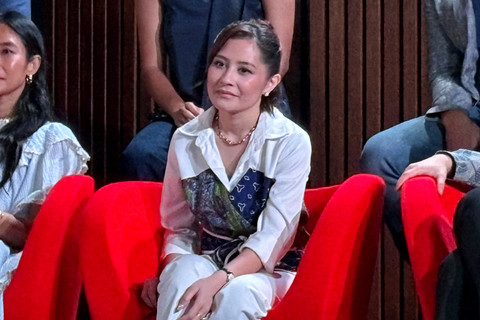 Jadi Pocong di Film Pendek "Holy Crowd", Prilly Latuconsina Sampai Migrain