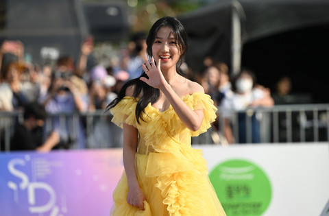 Kim Hye Yoon Bintangi Serial Adaptasi “The Miracles of the Namiya General Store