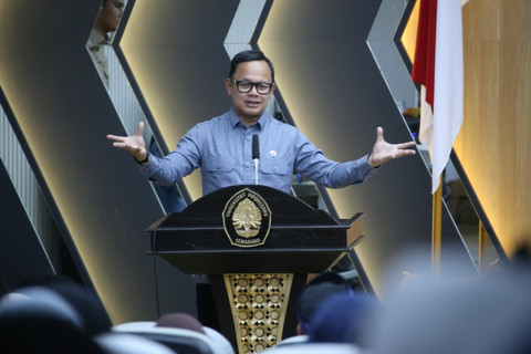 Wamendagri Bima Arya: Pemimpin Harus Berideologi Kuat dan Punya Nyali