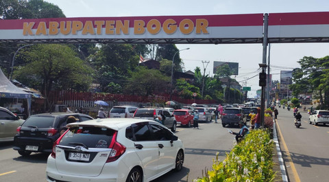 Libur Panjang: Arus Kendaraan Menuju Kawasan Puncak Naik 18 Persen