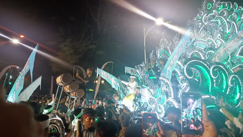 KDM Sorot Bandung di Puncak Kirab Budaya Tatar Sunda, Gaungkan Kota 'Berhiber'