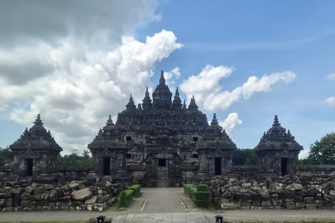 Candi Plaosan: Satu Kompleks, Dua Sisi