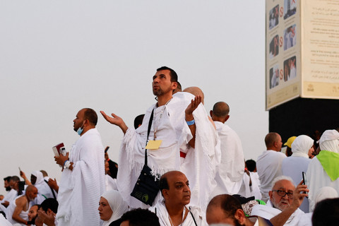Foto: Bermunajat di Jabal Rahmah, Jelang Wukuf di Arafah