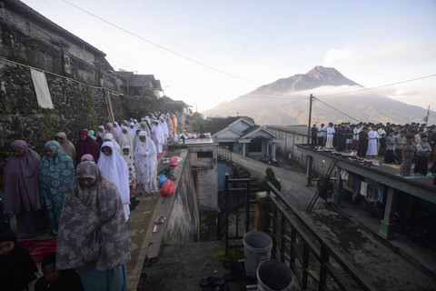 Konten TikTok: Salat Id with a View, dari Gunung sampai Laut
