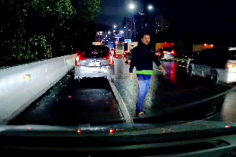Polda Metro Tangkap Sopir Taksi Online yang Ngamuk di Tol JORR