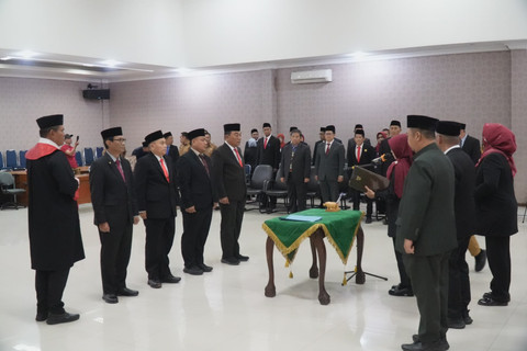 Konten TikTok: Setelah Jadi Tersangka, Jadi Staf Ahli Kemudian