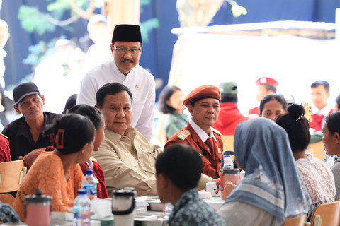 Pesan Prabowo ke Siswa Sekolah Rakyat: Kalau Diejek, Balas d