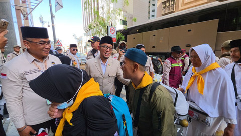 Wamenhaj Sambut Jemaah Gelombang Dua Tiba di Madinah: Jaga K