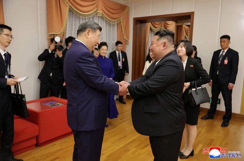 Foto: Xi Jinping dan Kim Jong-un Perkuat Aliansi C