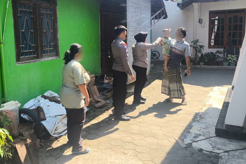 Kisah Ibu di Kudus Ditolong Polisi Usai Curhat Tak Mampu Bel