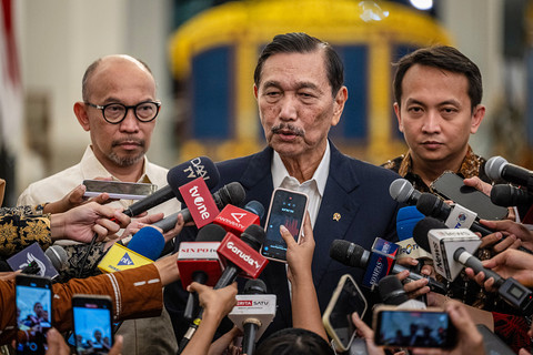 Luhut Sebut Prabowo Siapkan Bansos Rp 5,4 Juta/Orang, Penyal