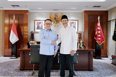 Temui Kepala KSP, Mensos Gus Ipul Diskusikan Perkembangan Pr