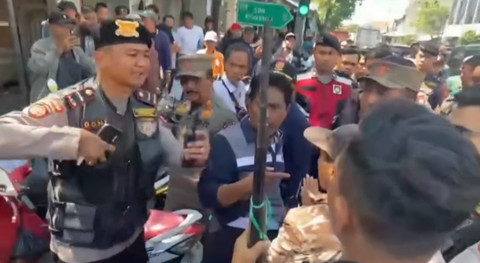 Pria di Surabaya Kena Tembakan Senapan yang Tiba-Tiba Meletu