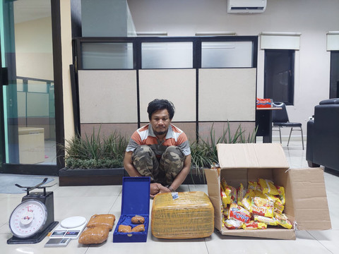 Bareskrim Gagalkan Peredaran 5 Kg Ganja Dalam Paket Mi Instan