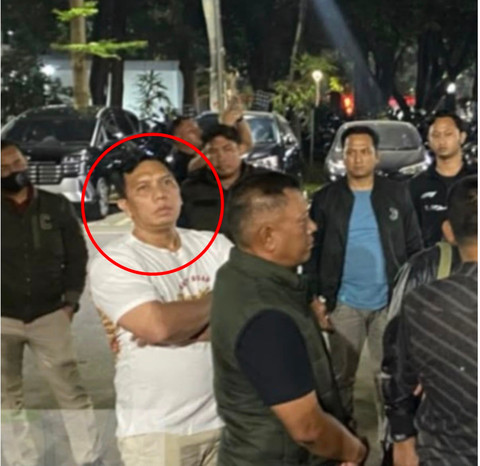 Selain Mobil Tim Jampidsus, Ini Sosok Orang-orang yang Terekam Satroni PMJ