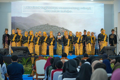 Drama Putri Mandalika Berbahasa Inggris Meriahkan Open House Sekolah Rakyat