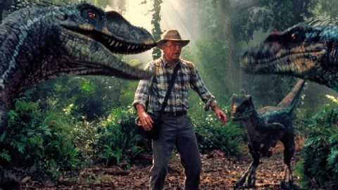 Aktor Sam Neill Meninggal Dunia
