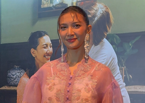 Sheila Dara Cerita Kebaya Lamarannya: Koleksi yang Paling Berkesan