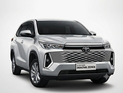 Terkaan Tampang Toyota Innova Zenix Terbaru, Lebih Oke?