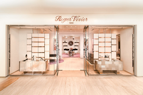 Butik Pertama Roger Vivier di Indonesia: Selami Ketenangan ala Apartemen Paris
