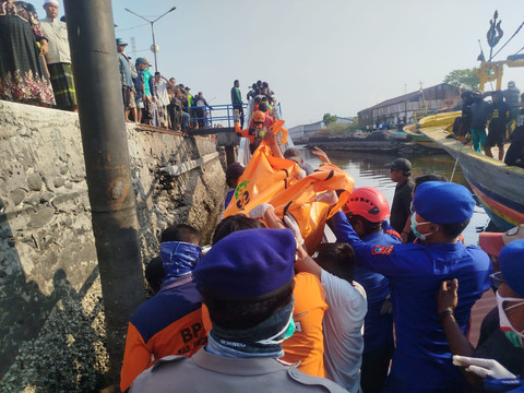 Penyelam Hilang di Evakuasi Kapal Karam Probolinggo Ditemukan Tewas