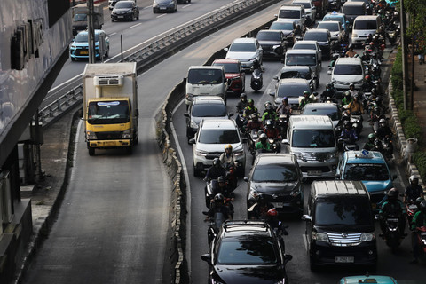 Polemik Jalur Koridor 9 Transjakarta - Infolitik