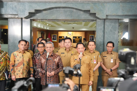 Mendagri dan Menkeu Pastikan Anggaran Rehab-Rekon Sumatera hingga Bantuan Daerah Berprestasi - Infolitik