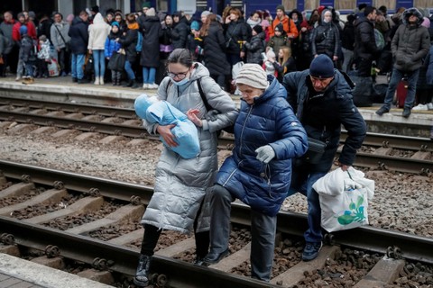 Ukraina Tolak Usulan Kremlin Evakuasi Warga Sipil ke Rusia dan Belarusia