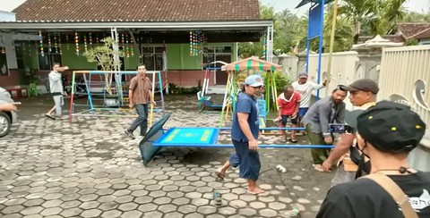 Viral Warga Turunkan Paksa Plang Muhammadiyah di Masjid Al-Hidayah Banyuwangi