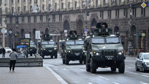 Pasukan Rusia Mulai Maju, Ibu Kota Kiev Masuk Fase Defensif