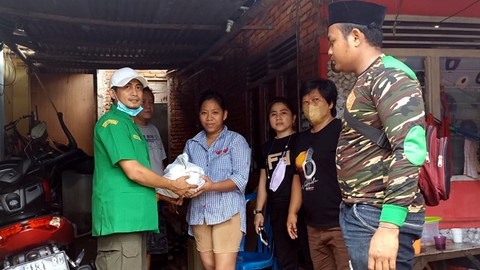 GP Ansor Bantu Korban Banjir Manado