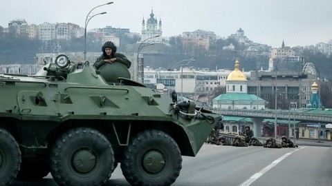 Siasat Ukraina Bikin Bingung Tentara Rusia, Cabut Semua Rambu Jalan