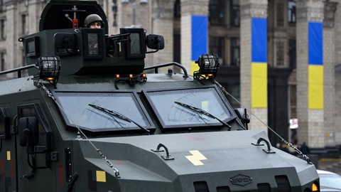 Tentara Ukraina Klaim Tangkis Serangan Rusia di Pangkalan Militer Kiev
