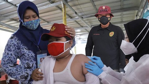 Melihat Capaian Vaksinasi COVID-19 Anak Usia 6-17 Tahun di Indonesia