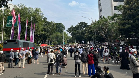 Imbas Demo di Depan Kemenag, Jalan Lapangan Banteng Barat Ditutup