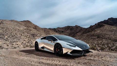 Seniman Ini Ledakkan Lamborghini Rp 4,3 Miliar, Puingnya Dijadikan NFT