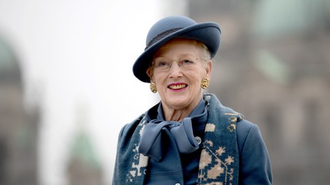 Ratu Denmark Positif COVID-19