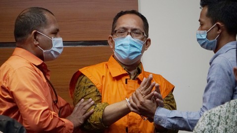 Eks Hakim Terpidana Kasus Suap Itong Isnaini Jadi PNS di PN Surabaya, Kok Bisa?