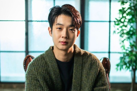 Drama Korea yang Dibintangi Choi Woo Shik, 5 Judul Ini Wajib Masuk Watchlist