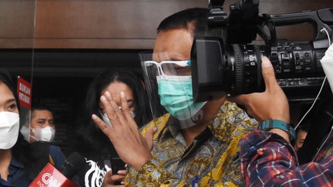 Eks Direktur Ditjen Pajak Angin Prayitno Aji Divonis 9 Tahun Penjara