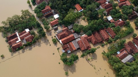 Foto: Banjir Landa Dua Desa di Pekalongan, Jawa Tengah