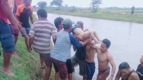 Dua Balita Tewas Tenggelam di Sungai Sitanggal Brebes