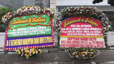Karangan bunga ucapan selamat Ridwan Djamaluddin jadi Dirjen Minerba Kementerian ESDM. Foto: Dok istimewa