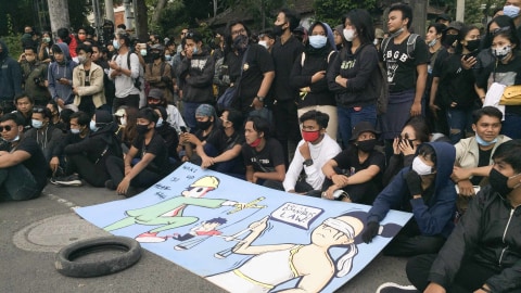 Kapolda Bali Tak Ada Mahasiswa Yang Ditangkap Saat Demo Tolak Omnibus Law Kumparan Com