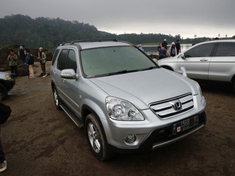Honda CR-V generasi kedua. Foto:  Ghulam Muhammad Nayazri 