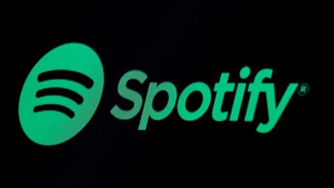 Logo aplikasi streaming musik Spotify. Foto: REUTERS/Brendan McDermid/File Photo