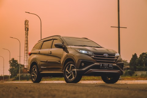 Toyota Rush 1.5 TRD Sportivo Foto: Aditya Pratama Niagara