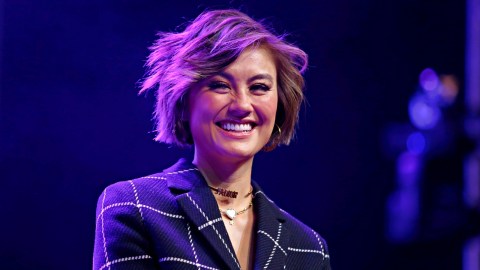 Penyanyi Agnez Mo saat hadir di konferensi pers konser Sikat Habis di SCBD Sudirman, Jakarta. Foto: Ronny