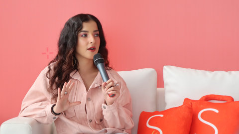 Tasya Farasya di acara peluncuran L'Oreal Paris x Tasya Farasya Set. Foto: dok. Intan Kemala Sari/kumparan